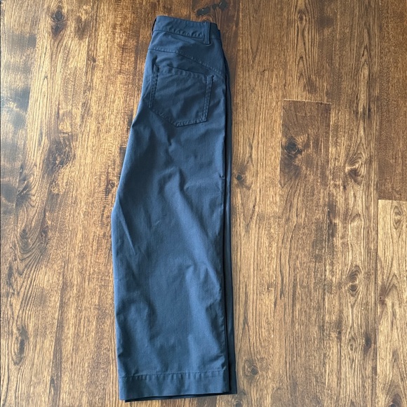 Lululemon straight cropped pant - Picture 3 of 4